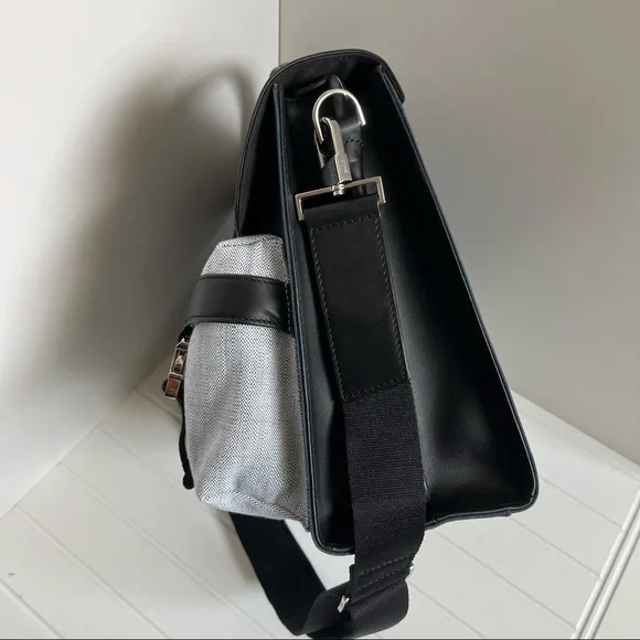 Want Les Essentiels Leather Canvas Durham Utility Messenger - Picture 4 of 7